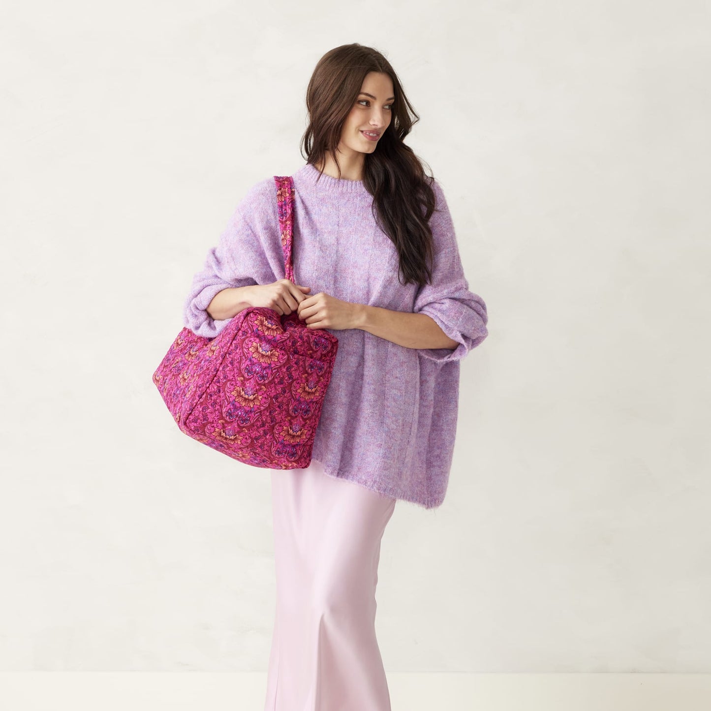 Wicked Large Original Duffel-She's So Good-Image 2-Vera Bradley